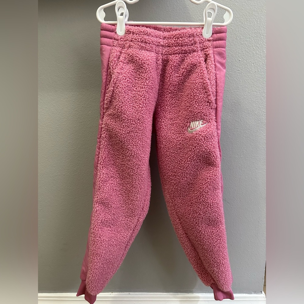 NWOT Nike kids pink fleece pants